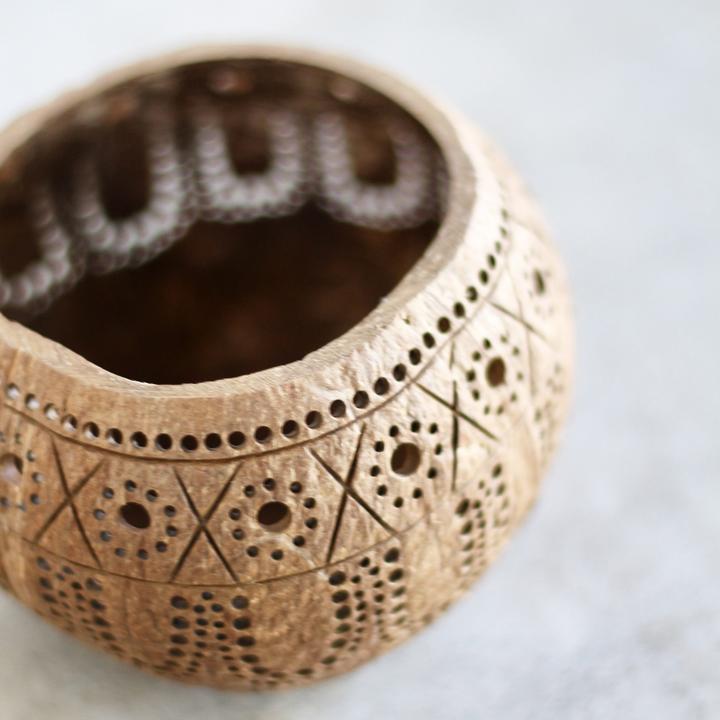 Hand Carved Coconut shell Candle Holder - Eco-Friendly Gifts (Tropical)
